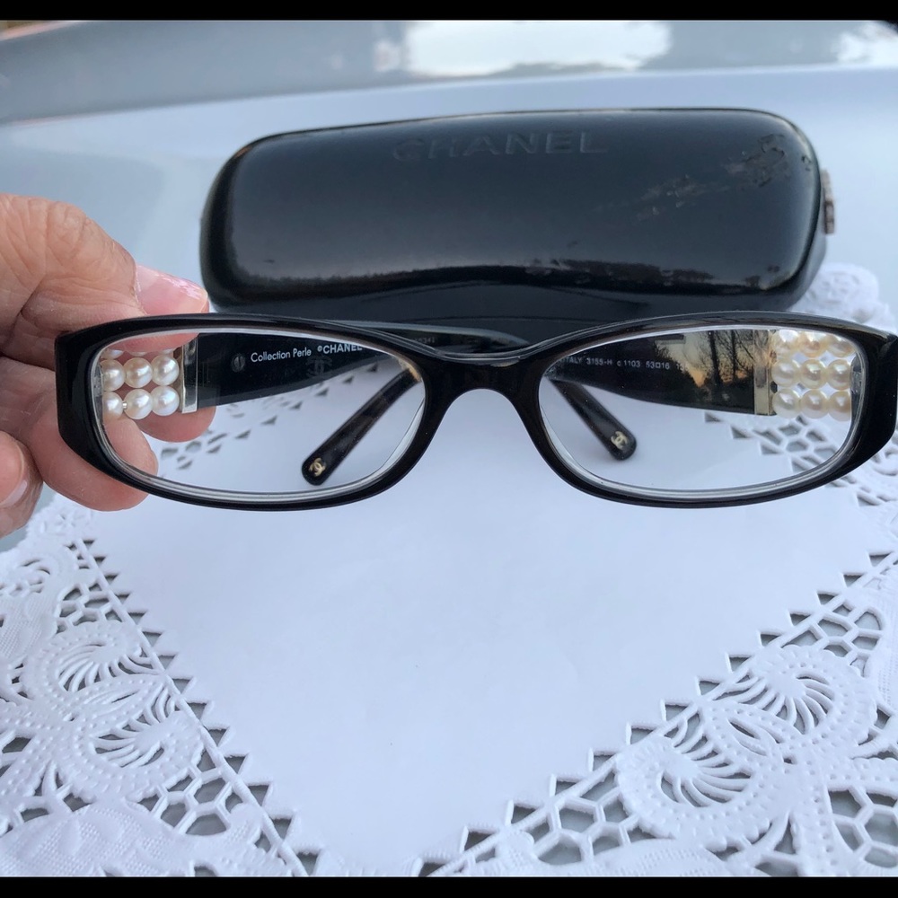 CHANEL EYE GLASSES AND CASE